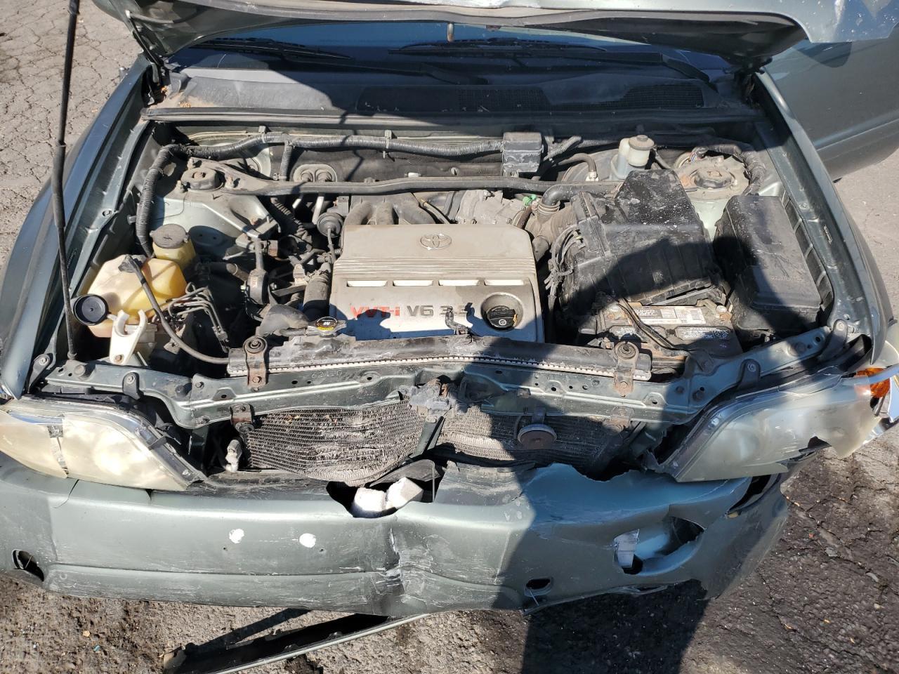 2004 TOYOTA HIGHLANDER