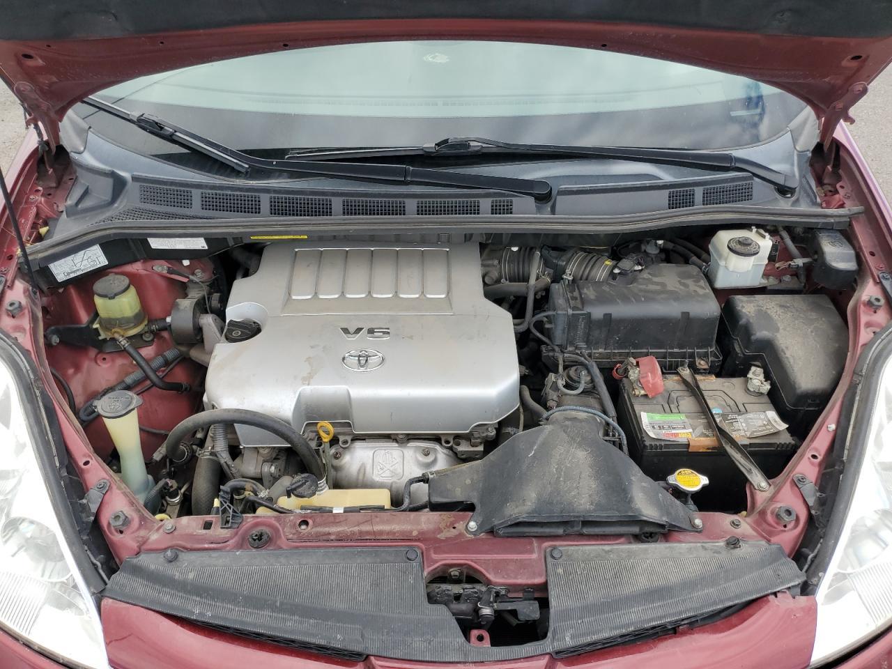 2009 TOYOTA SIENNA
