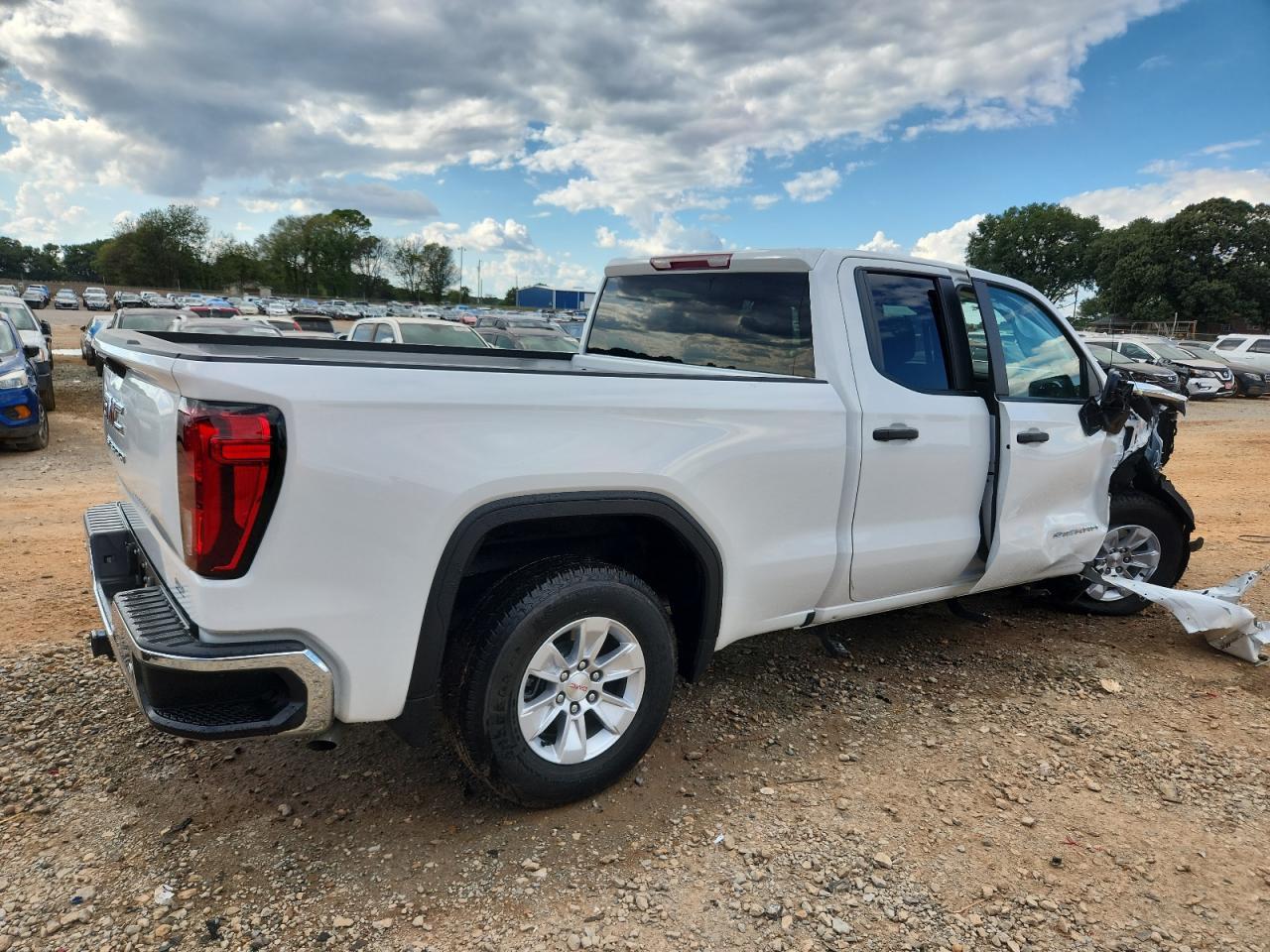 2025 GMC Sierra