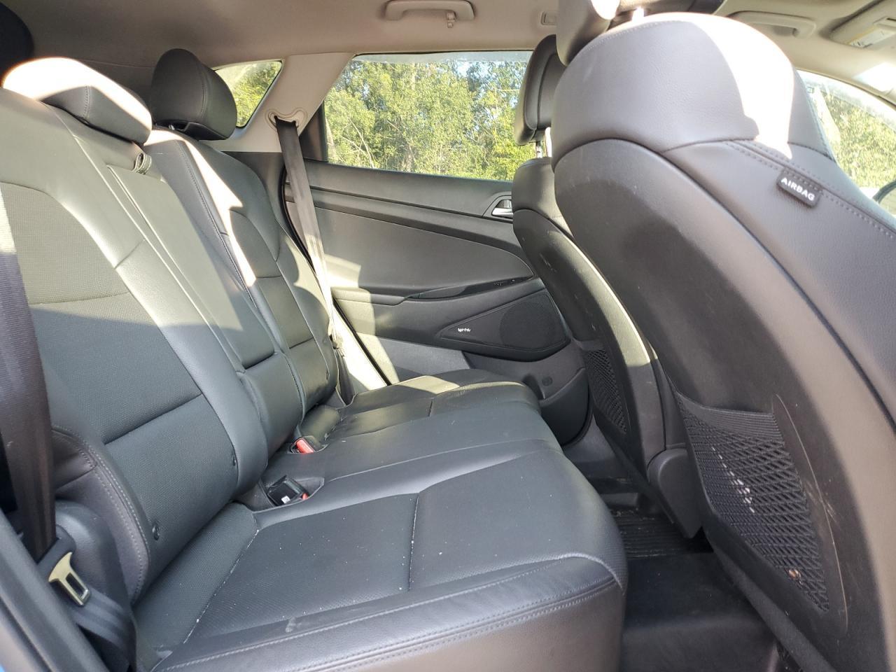 2017 HYUNDAI TUCSON