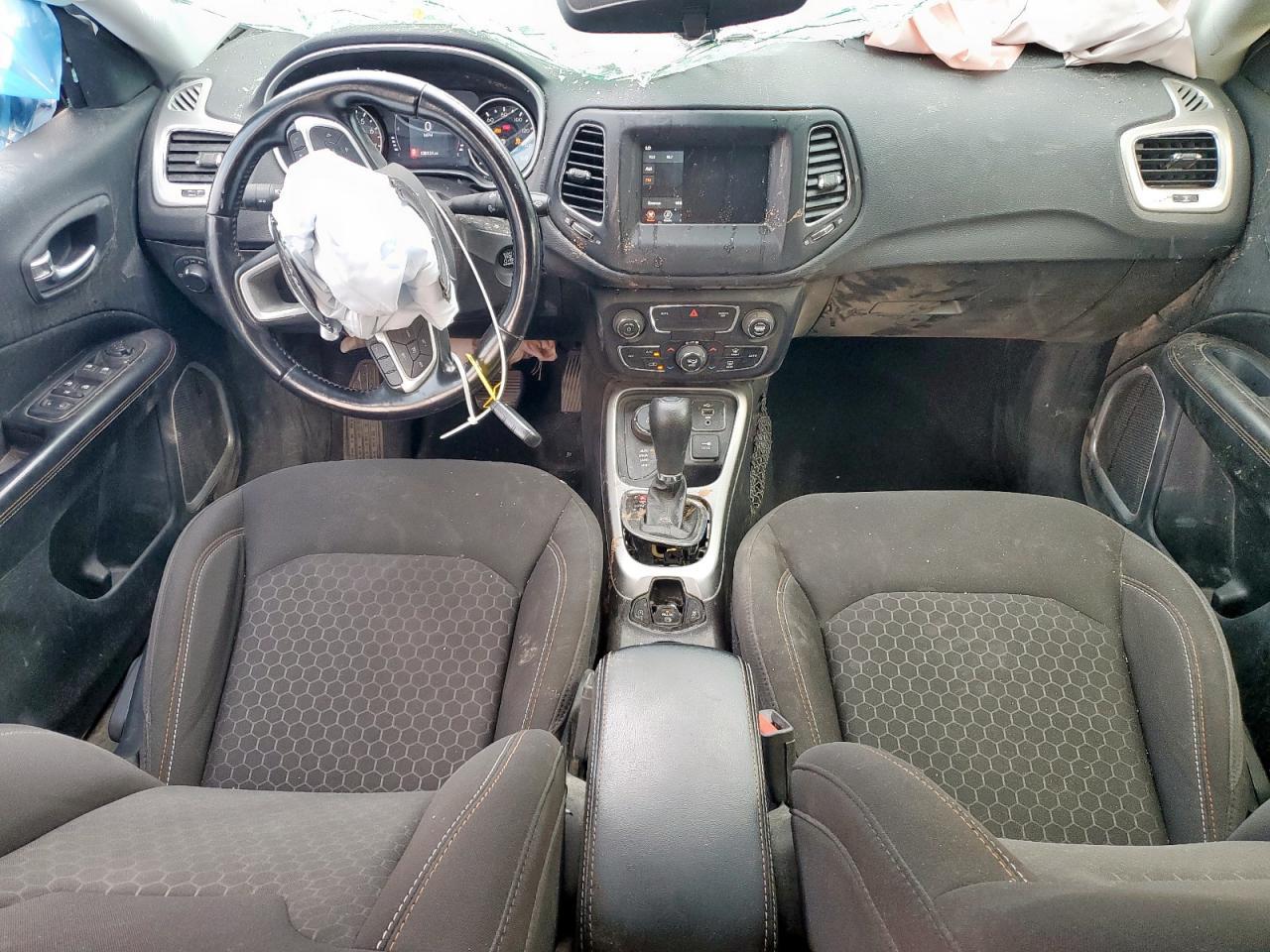 2020 JEEP Compass