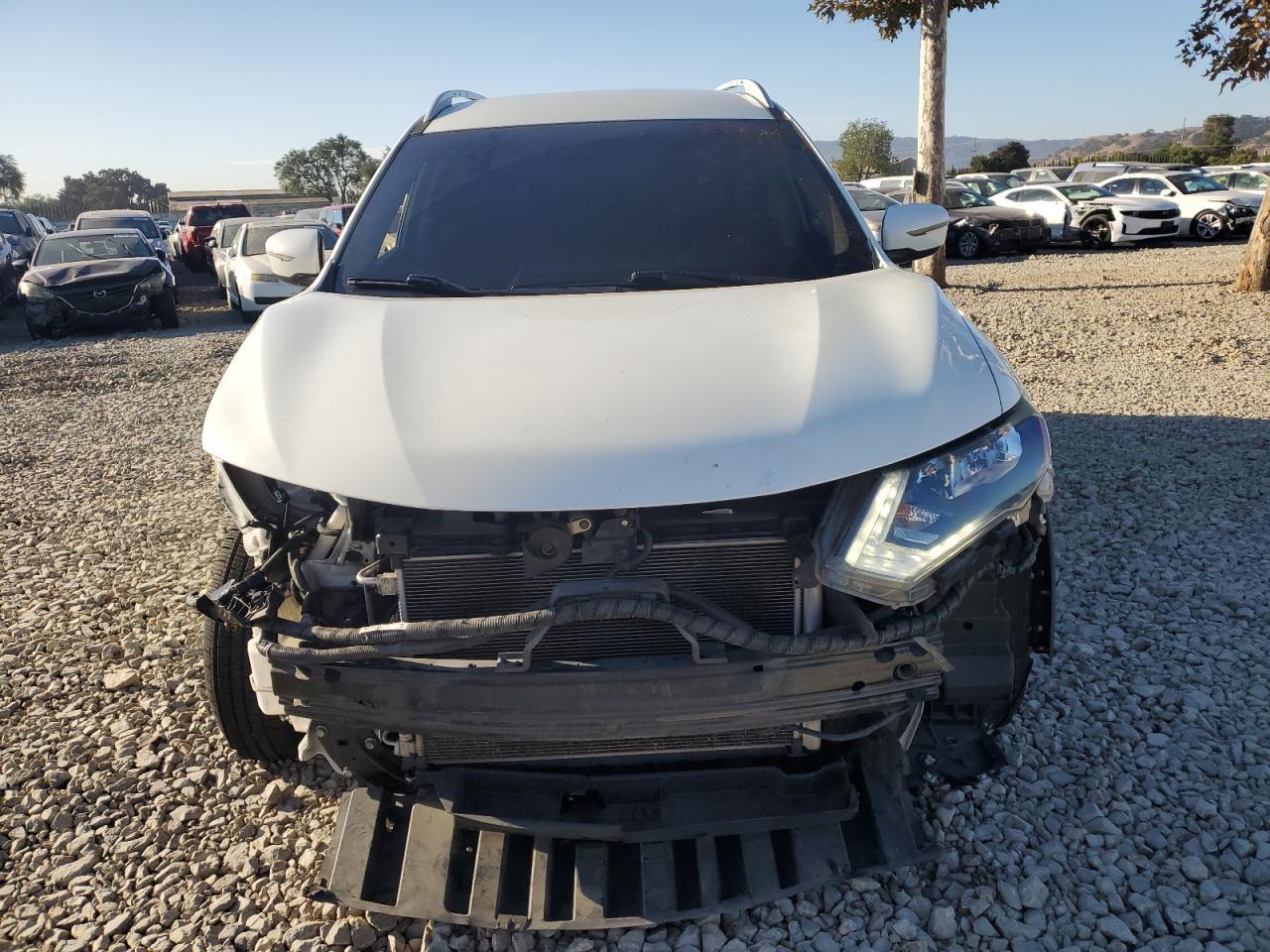 2017 NISSAN ROGUE