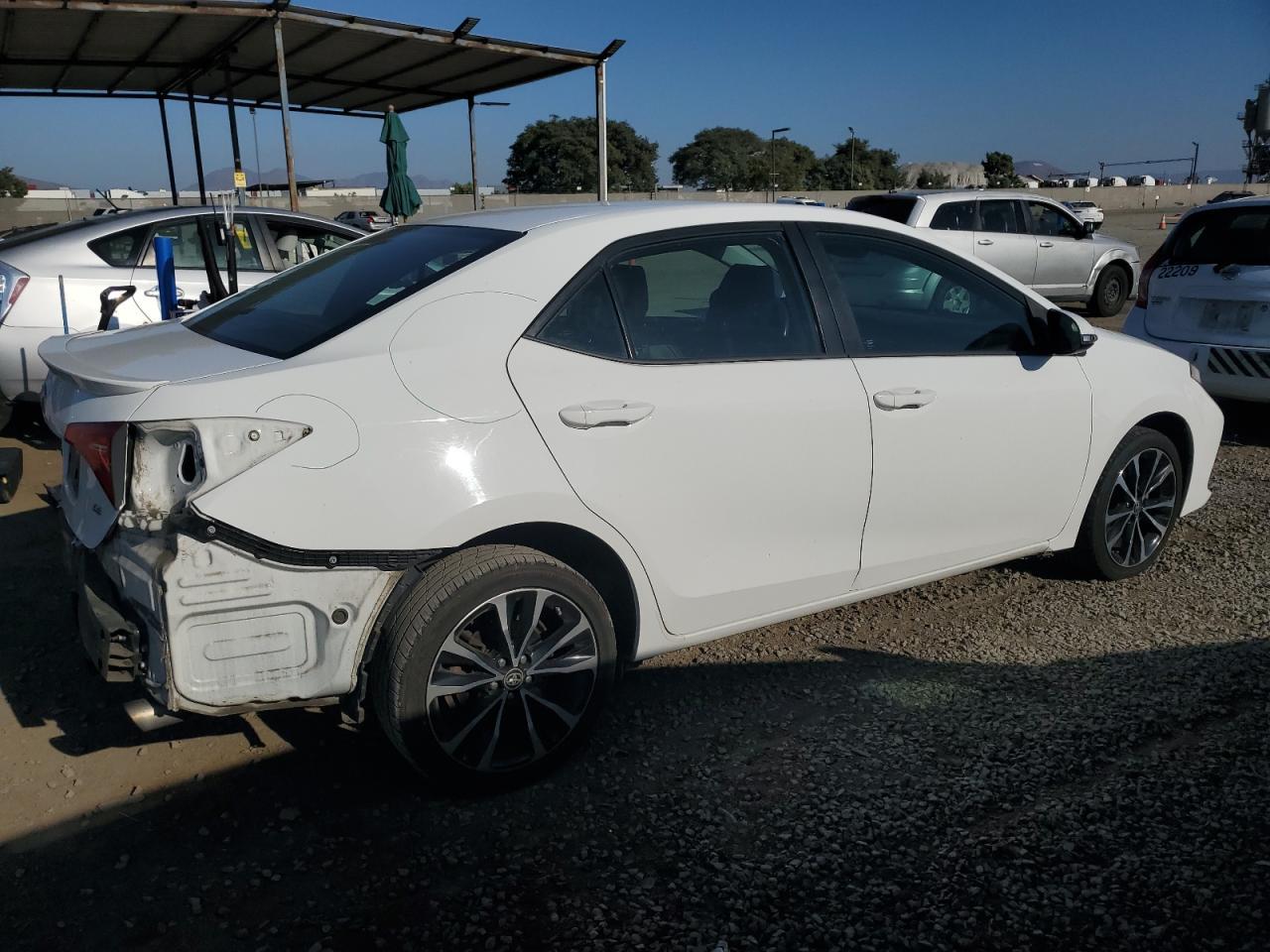 2017 TOYOTA COROLLA
