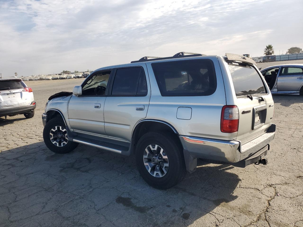 2000 TOYOTA 4Runner