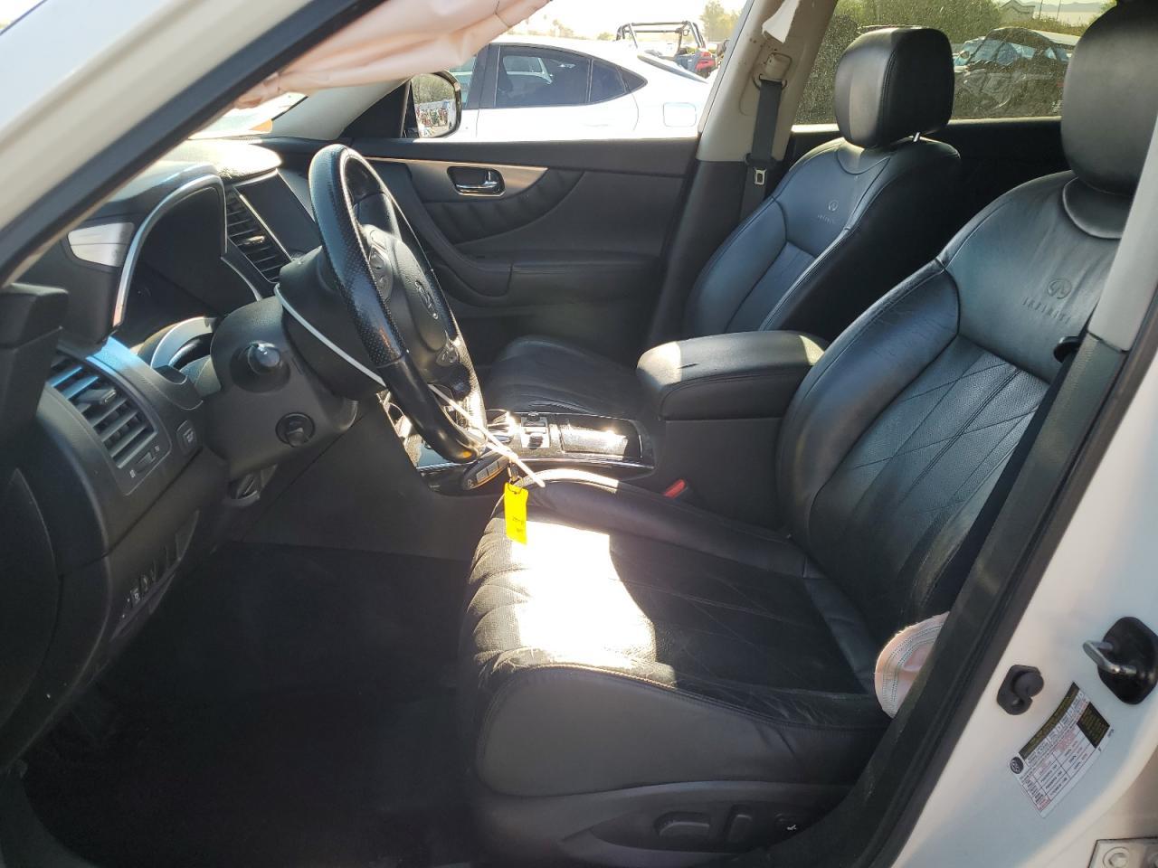 2011 INFINITI FX35