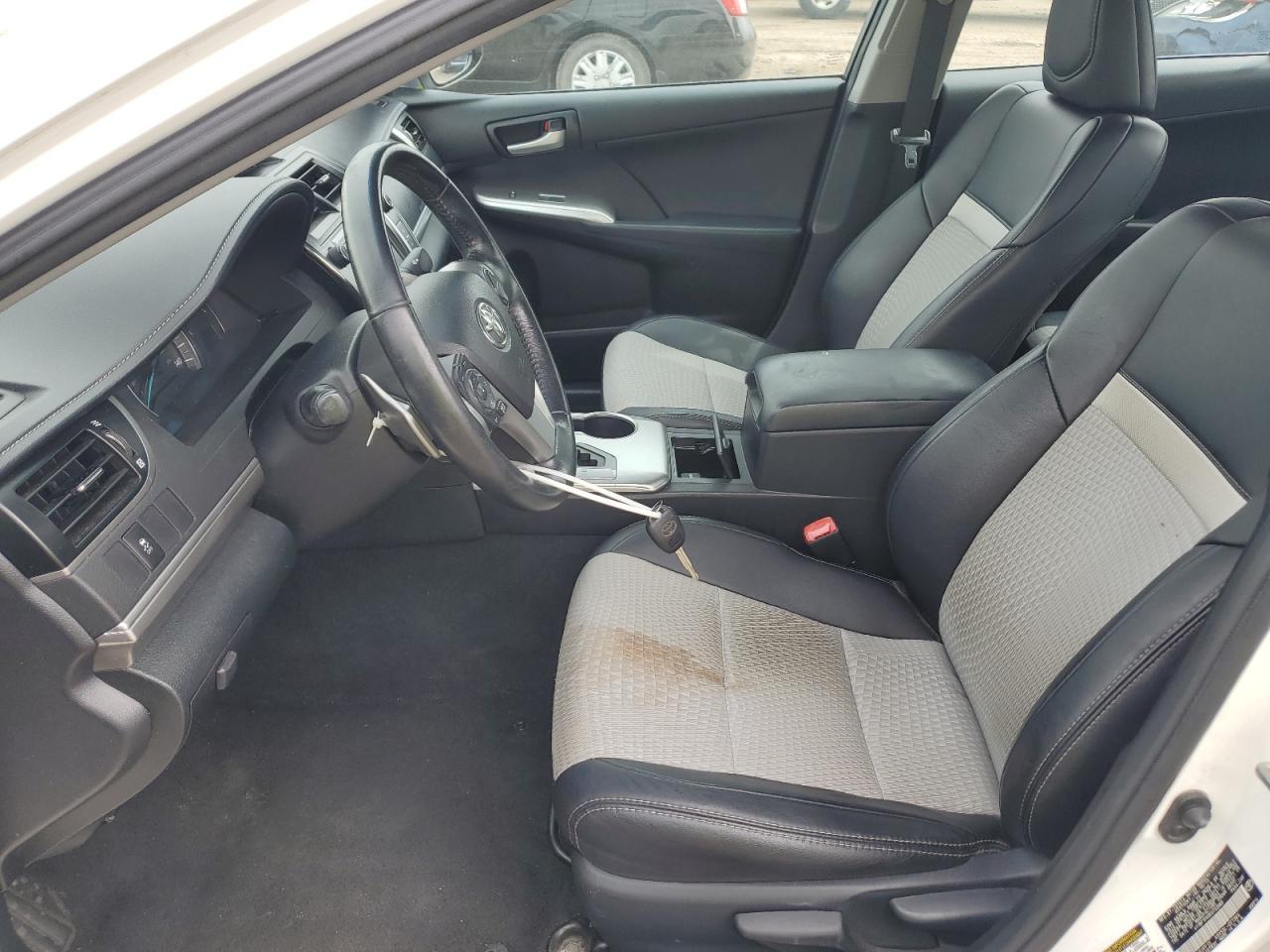 2014 TOYOTA CAMRY