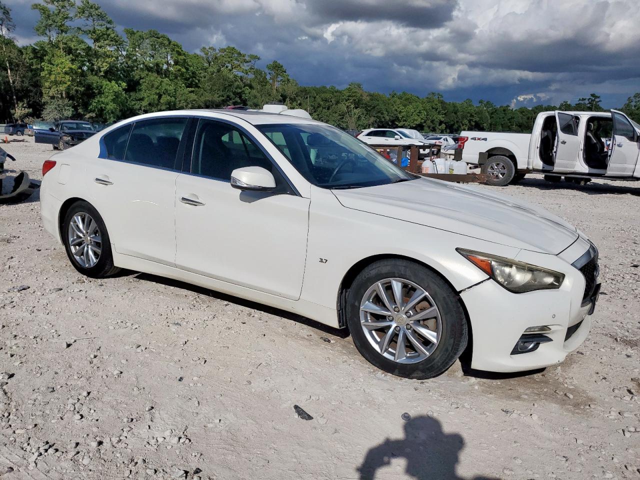 2014 INFINITI Q50