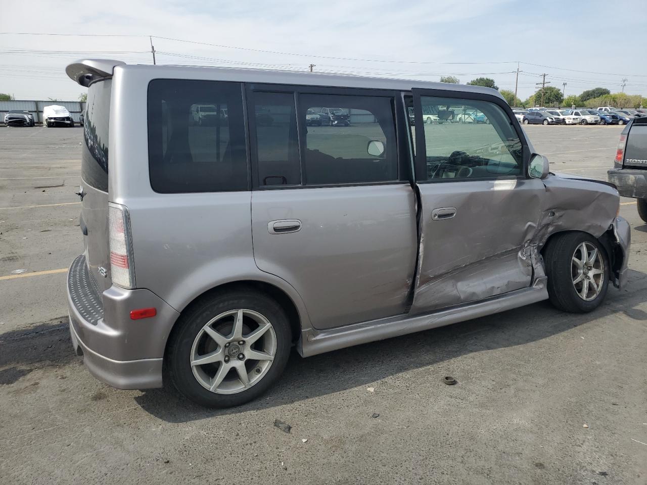 2006 TOYOTA SCION