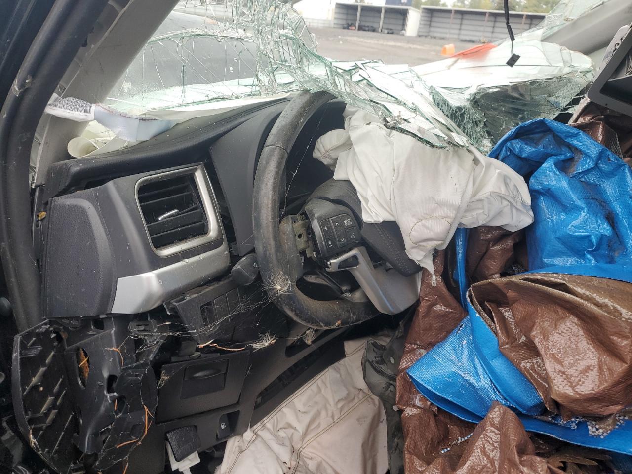 2016 TOYOTA HIGHLANDER