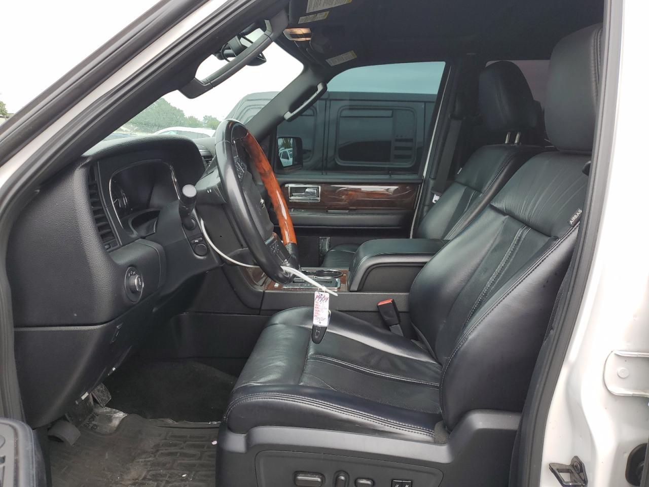 2017 LINCOLN Navigator