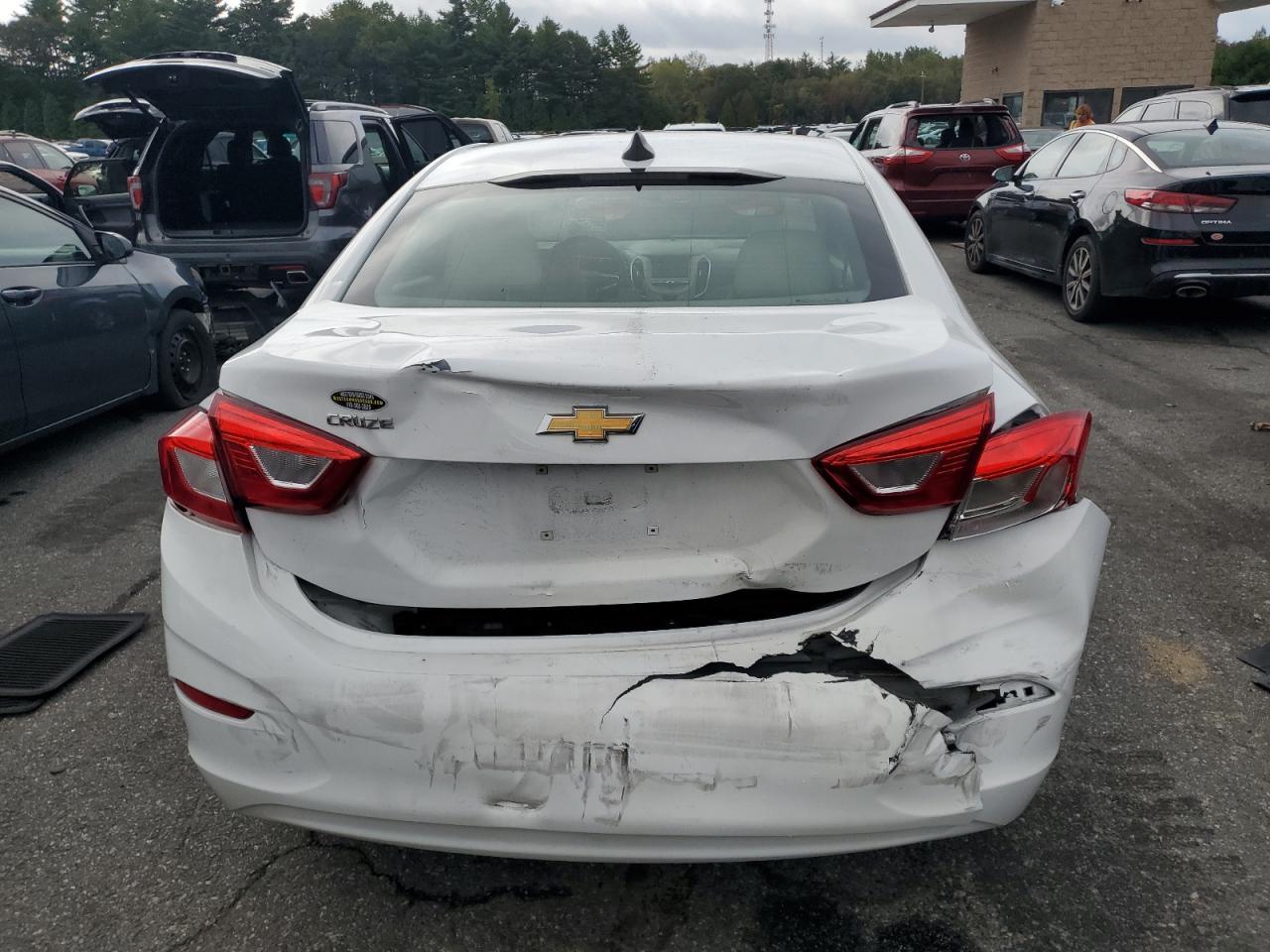 2018 CHEVROLET CRUZE