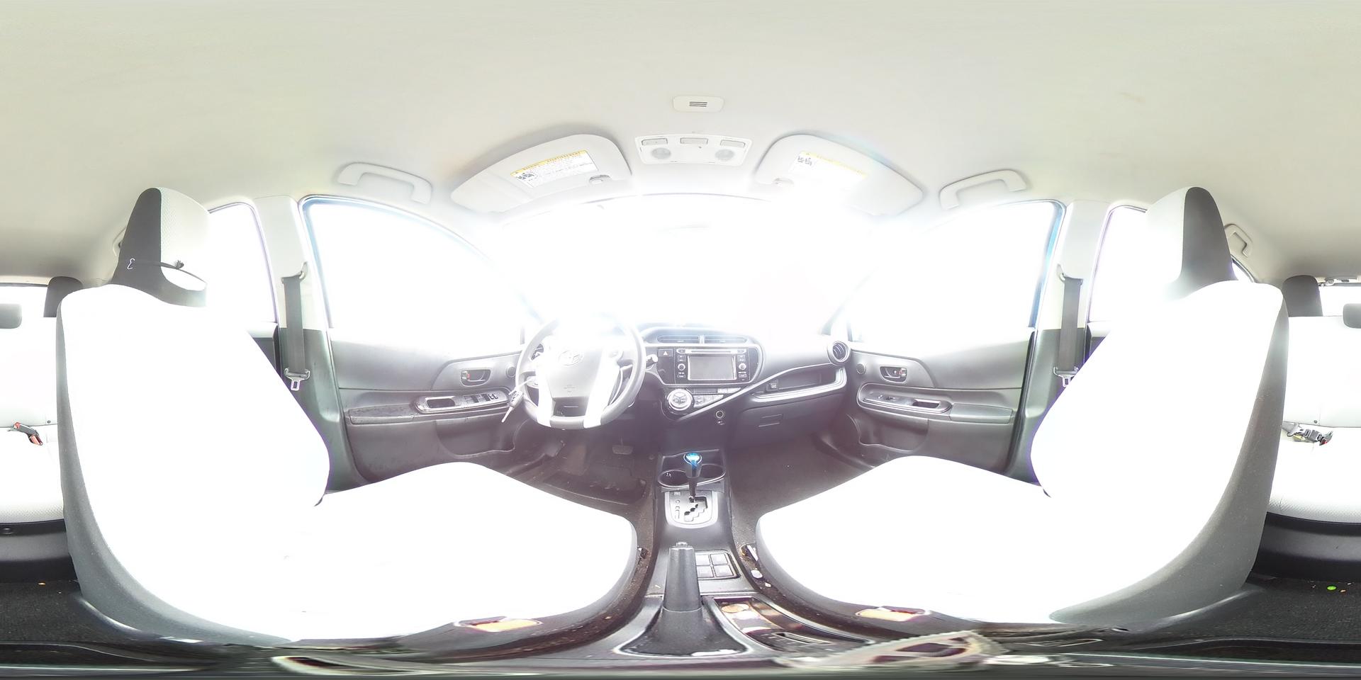 2015 TOYOTA Prius c