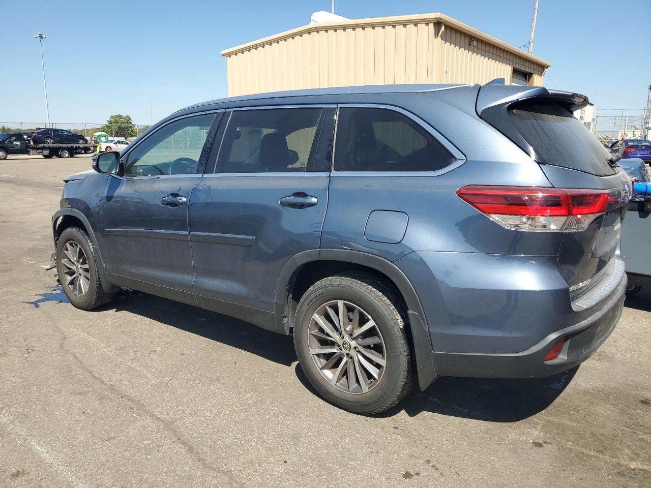 2019 TOYOTA HIGHLANDER