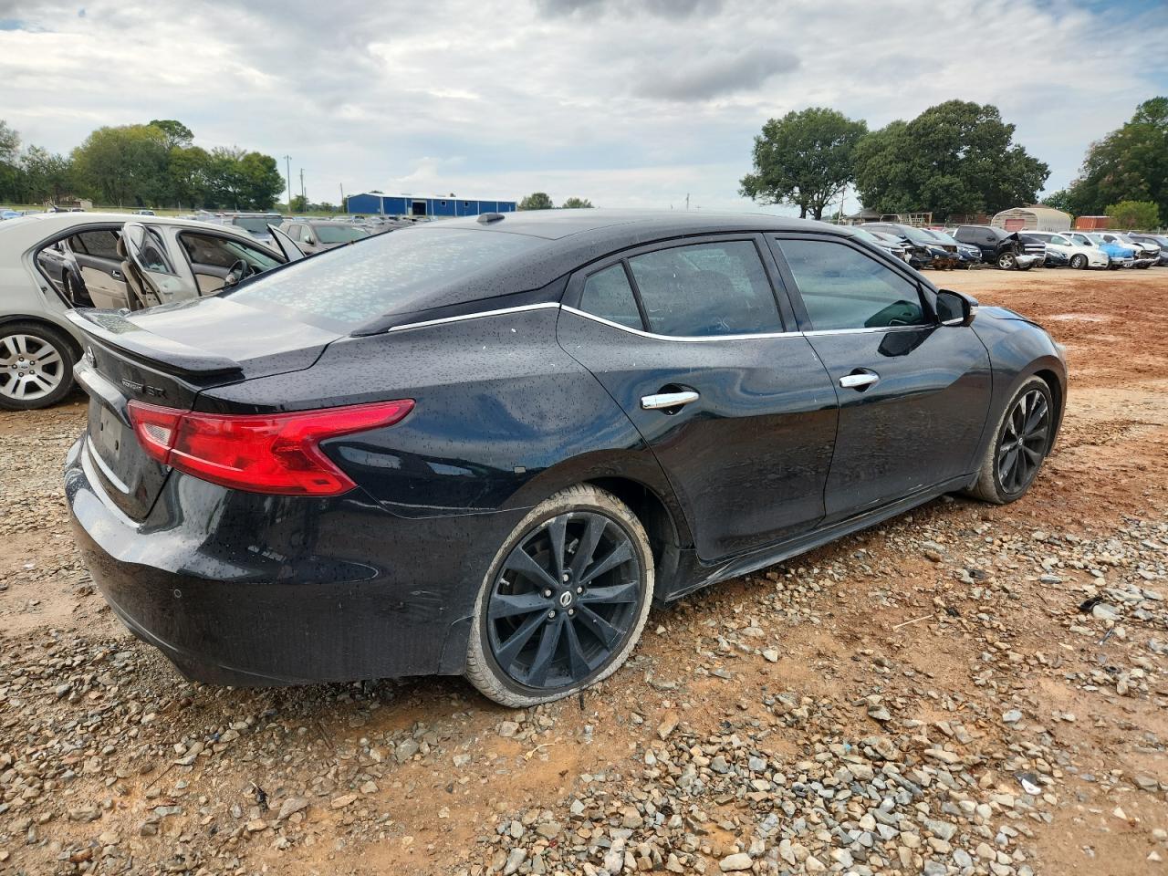 2018 NISSAN Maxima