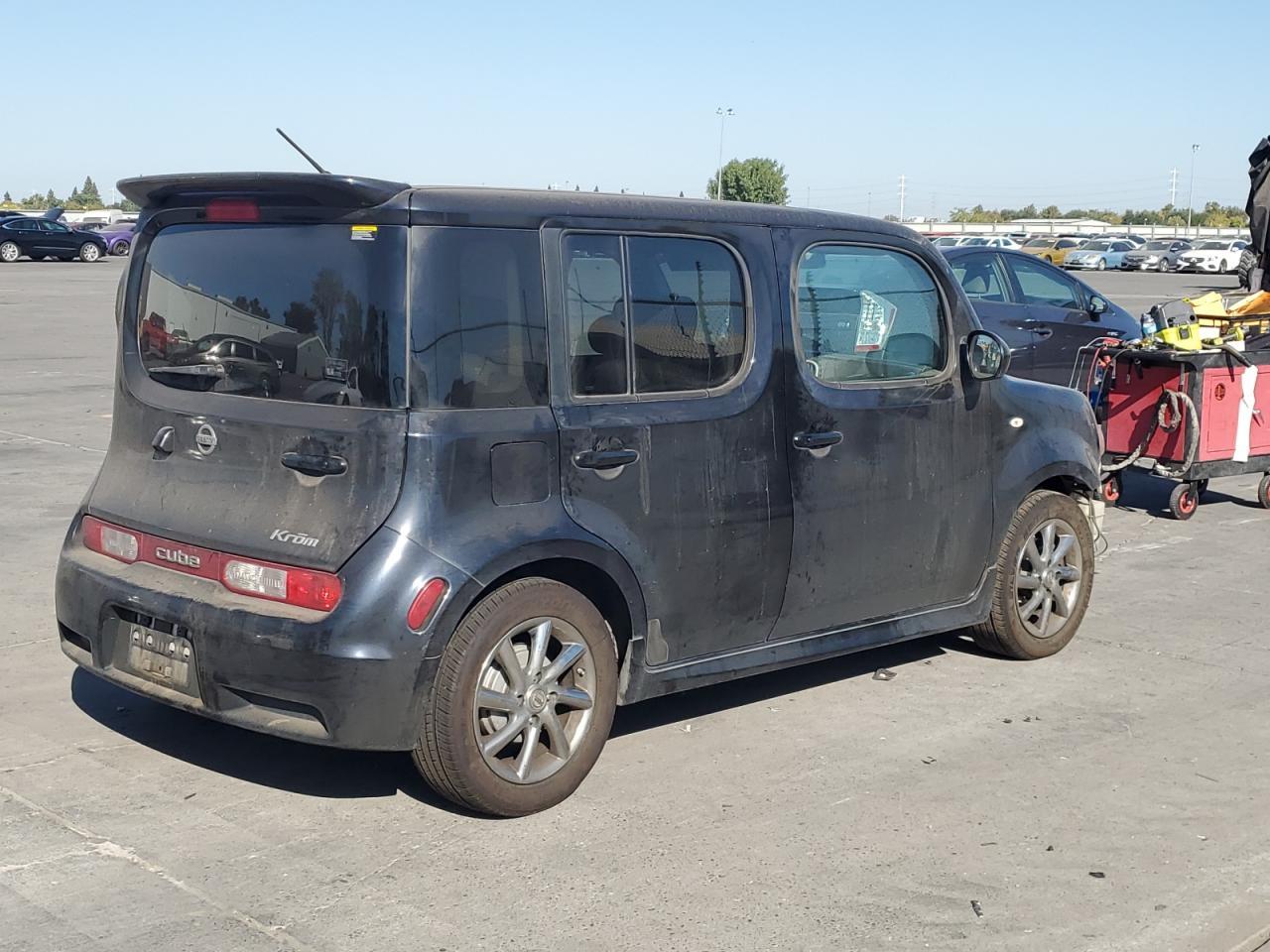 2010 NISSAN CUBE