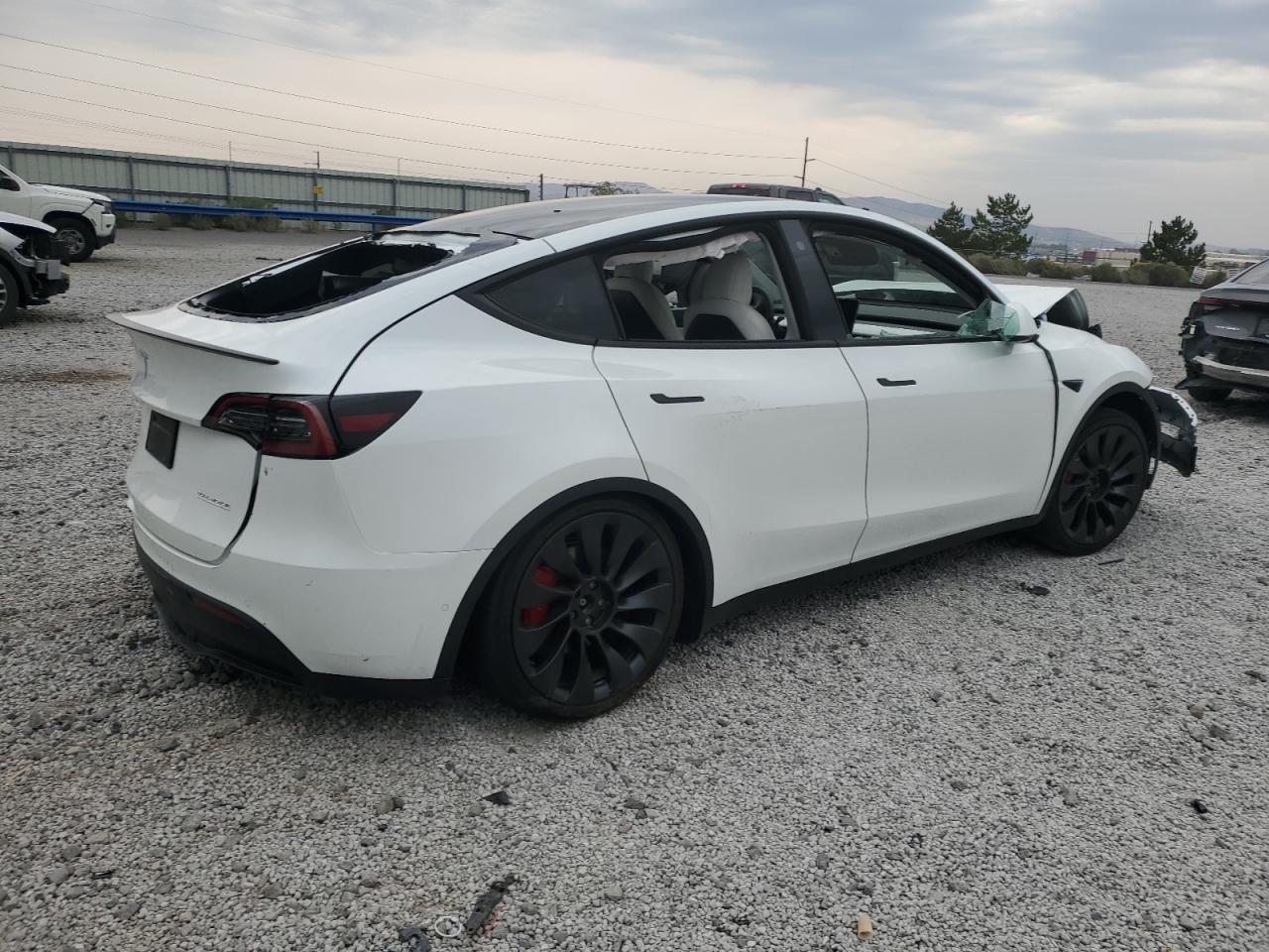 2022 TESLA MODEL Y