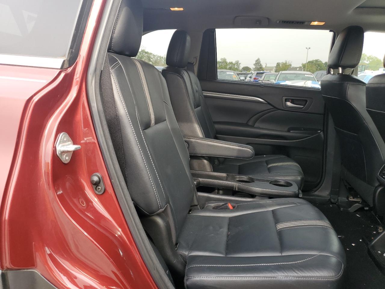 2018 TOYOTA HIGHLANDER