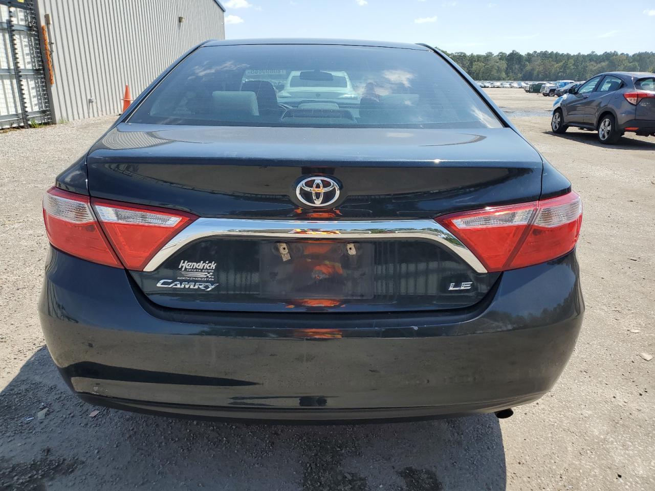 2016 TOYOTA CAMRY