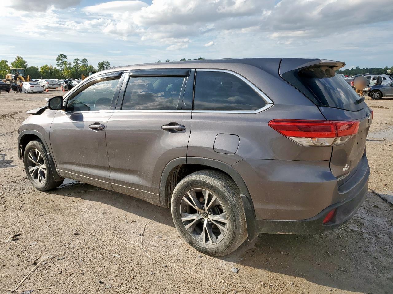 2017 TOYOTA HIGHLANDER