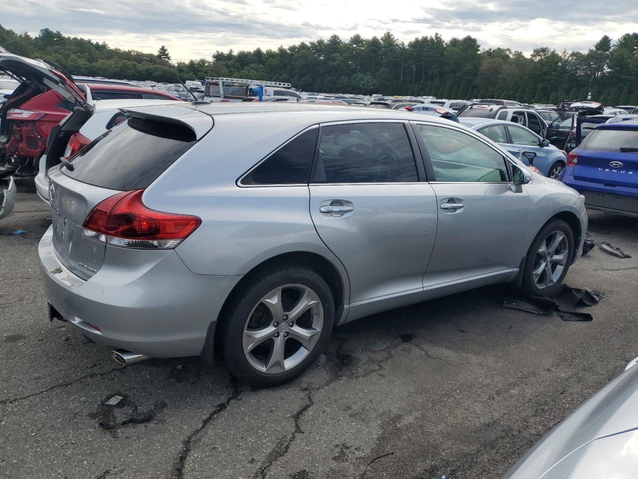 2015 TOYOTA VENZA