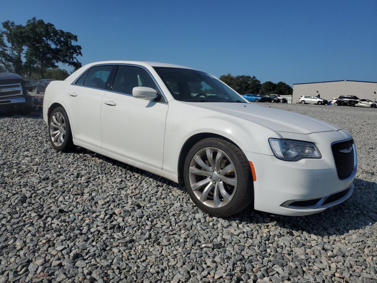 2018 CHRYSLER 300
