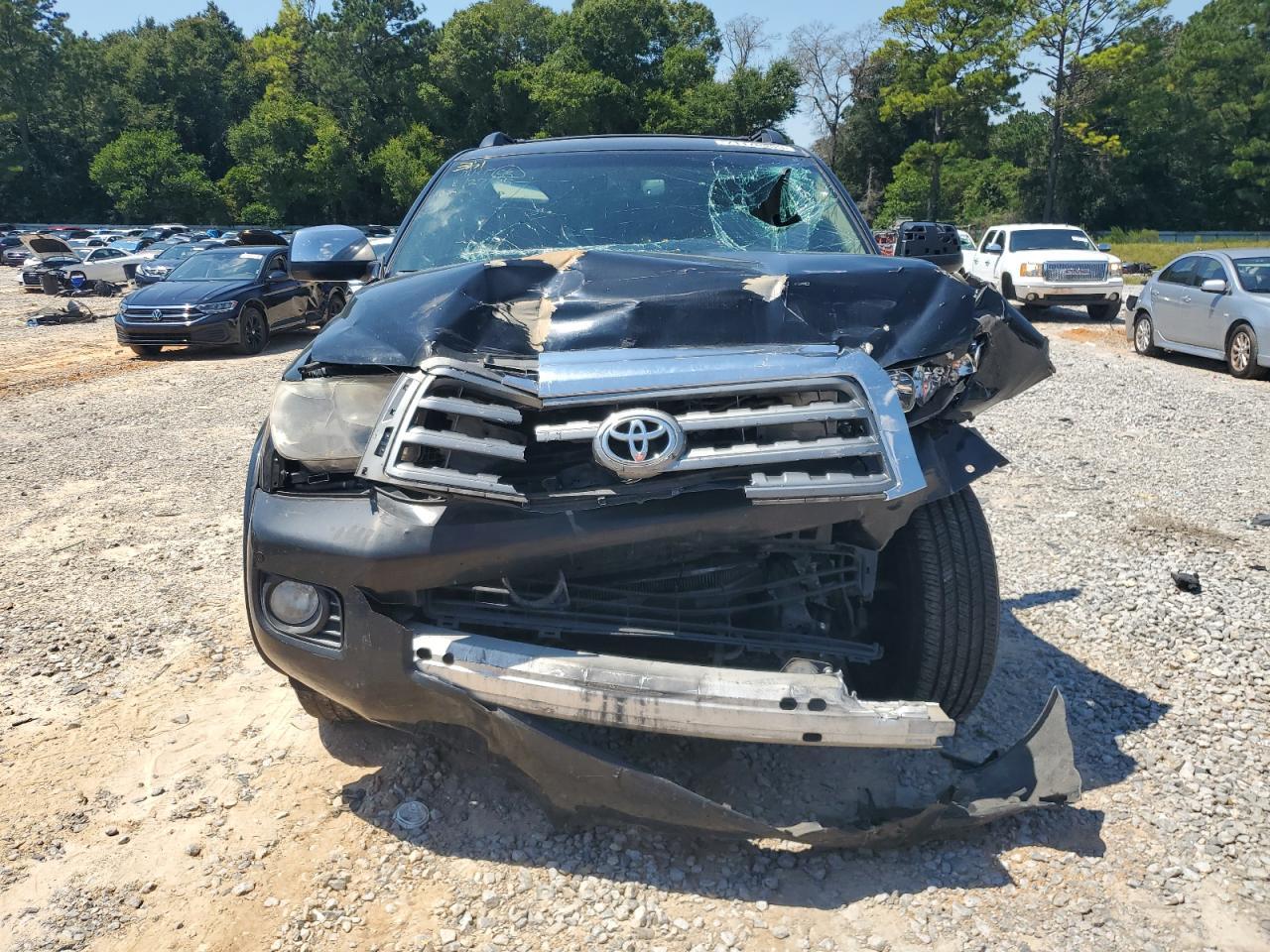 2013 TOYOTA Sequoia