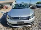 2014 VOLKSWAGEN Passat