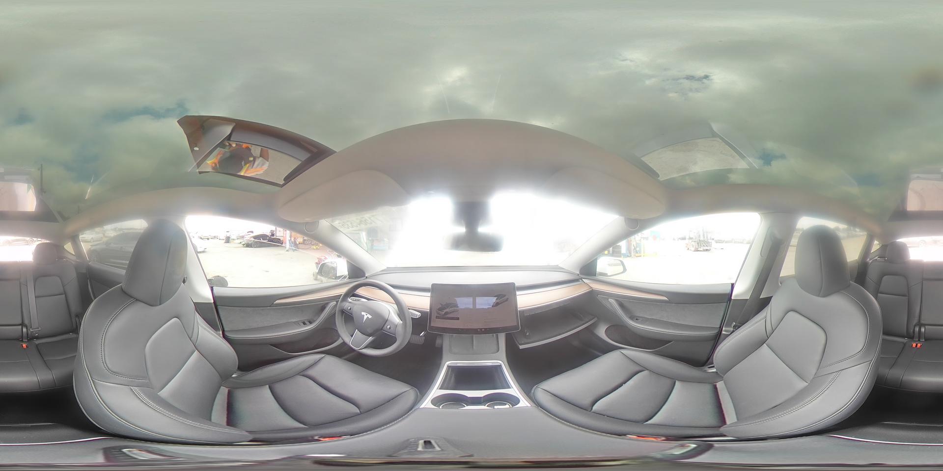 2024 TESLA MODEL Y