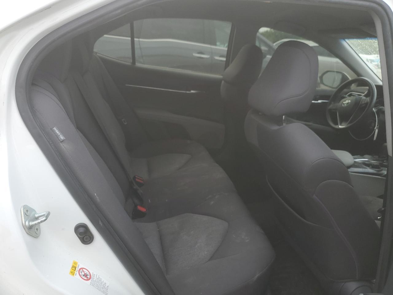 2018 TOYOTA CAMRY