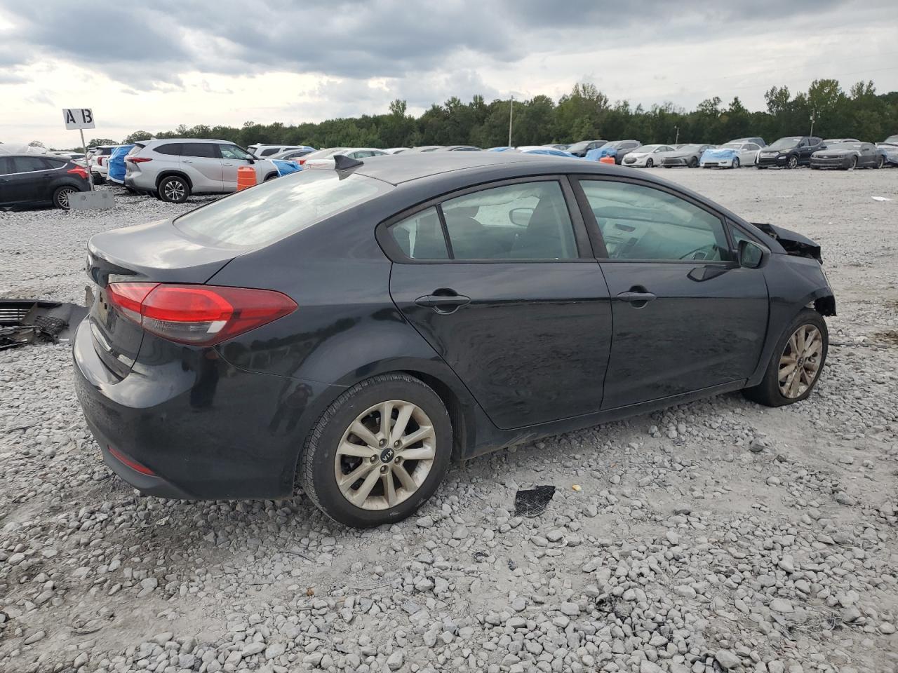 2017 KIA FORTE