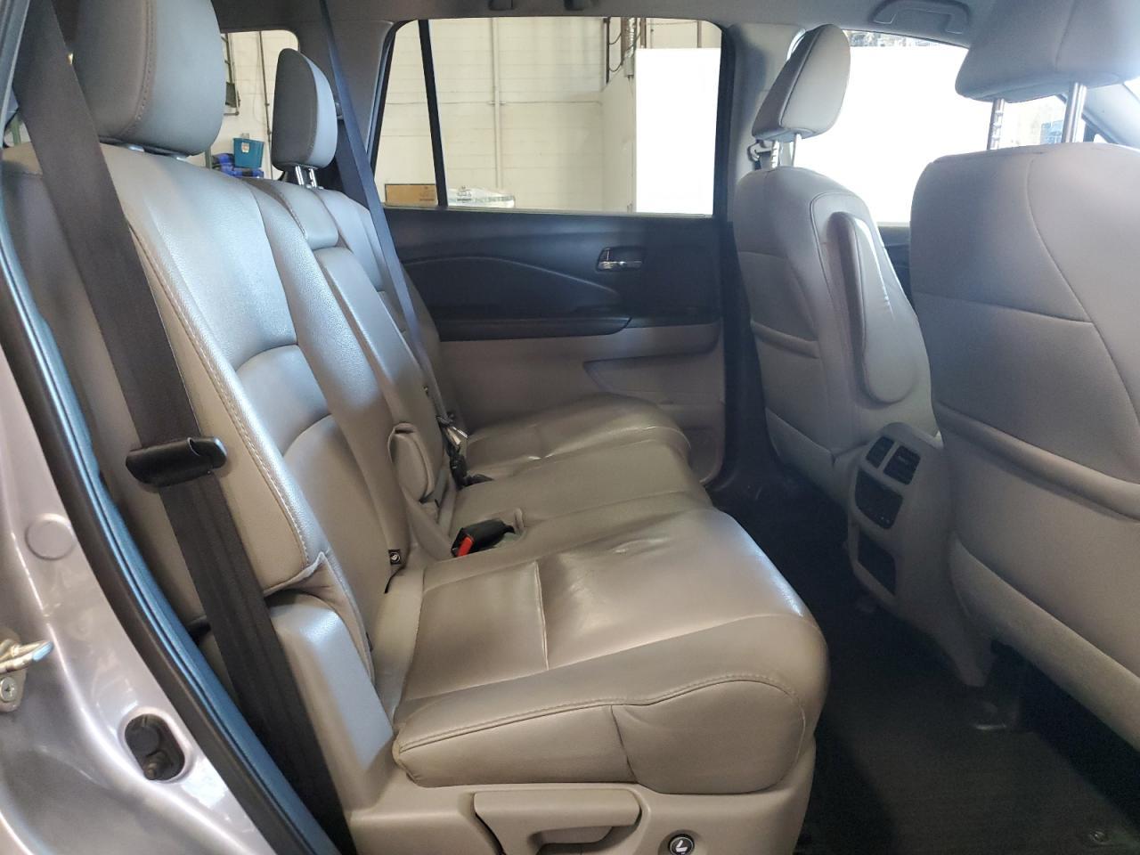 2017 HONDA PILOT