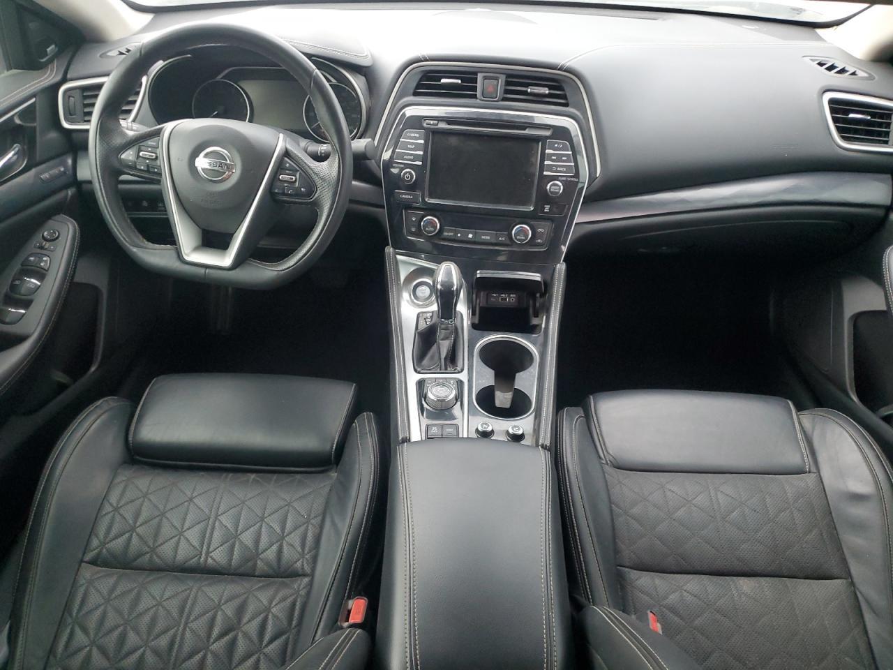 2019 NISSAN Maxima