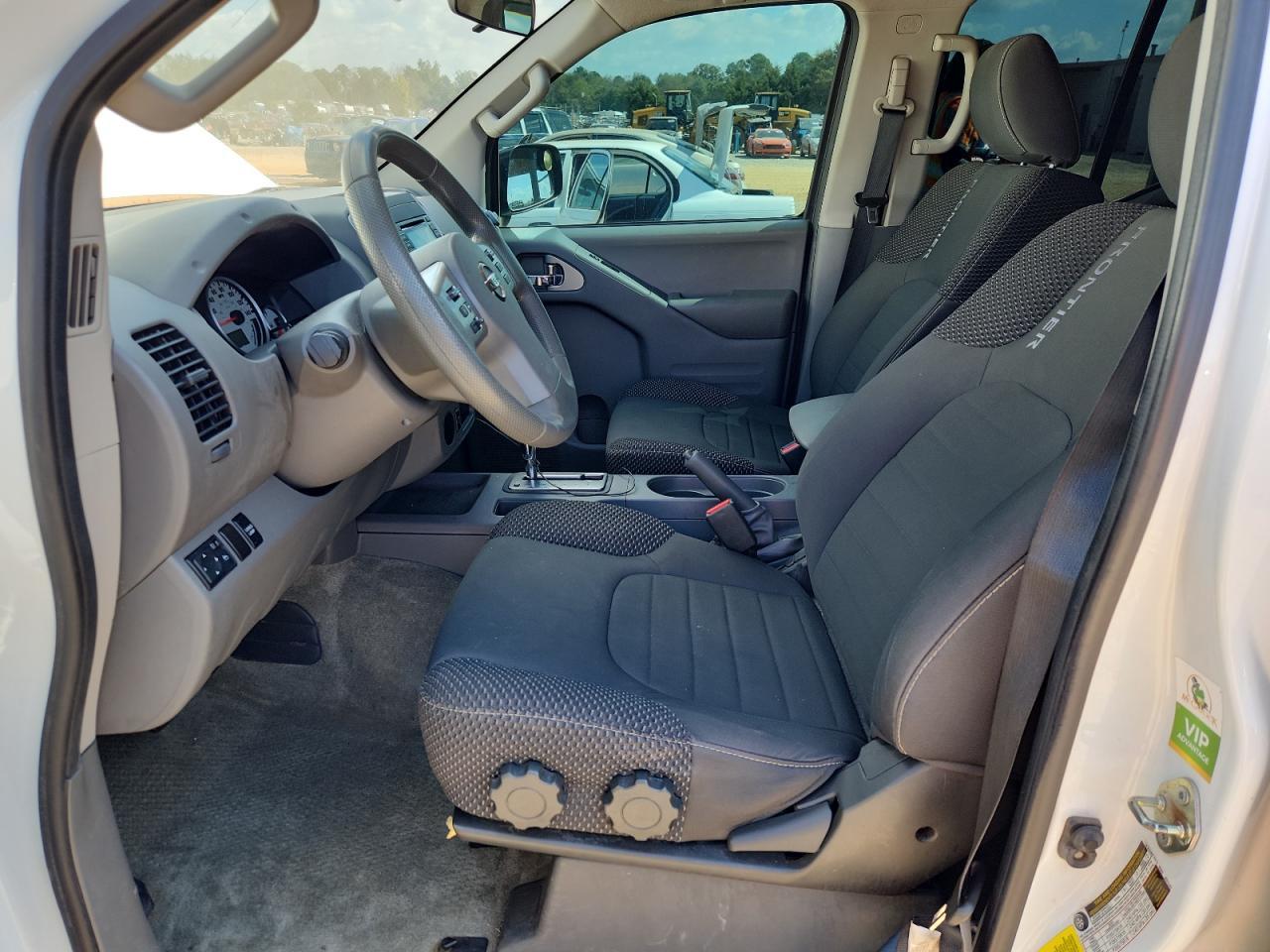 2017 NISSAN Frontier