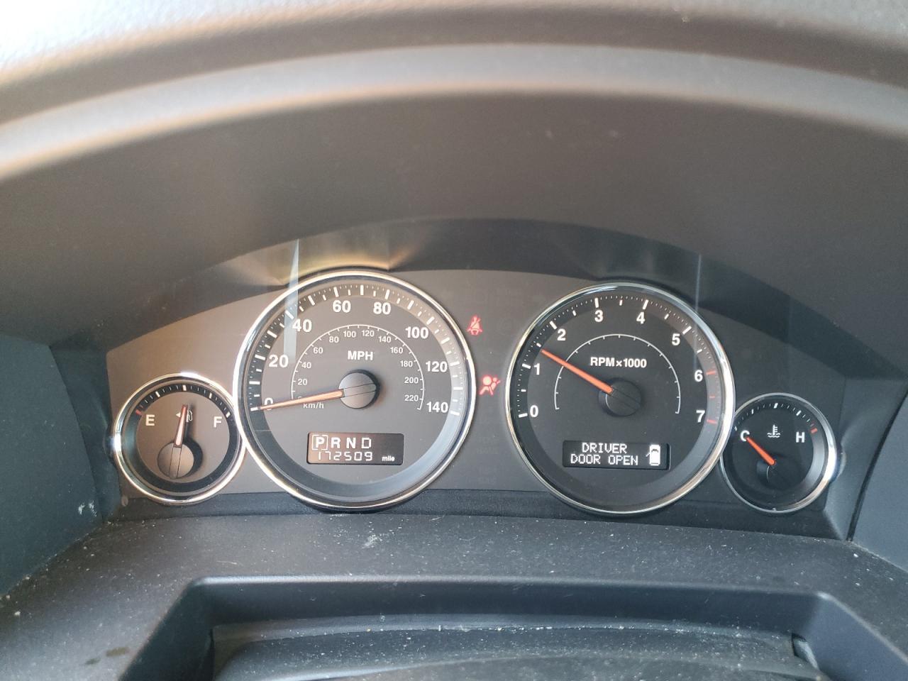 2008 JEEP Commander