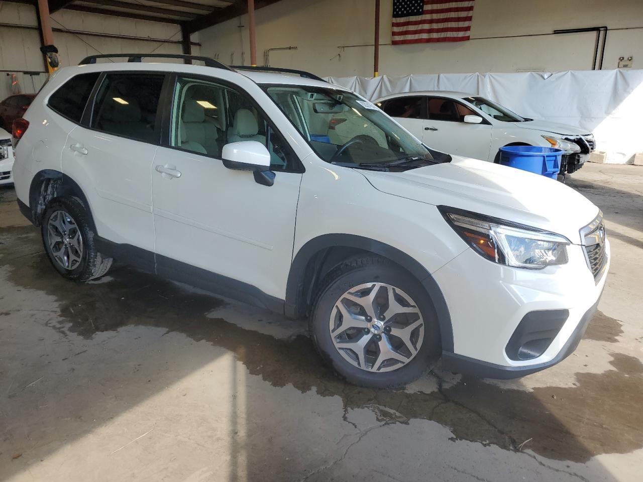 2021 SUBARU FORESTER