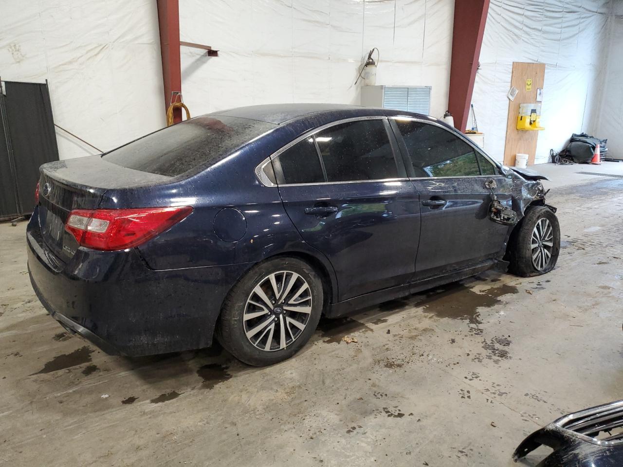 2018 SUBARU Legacy