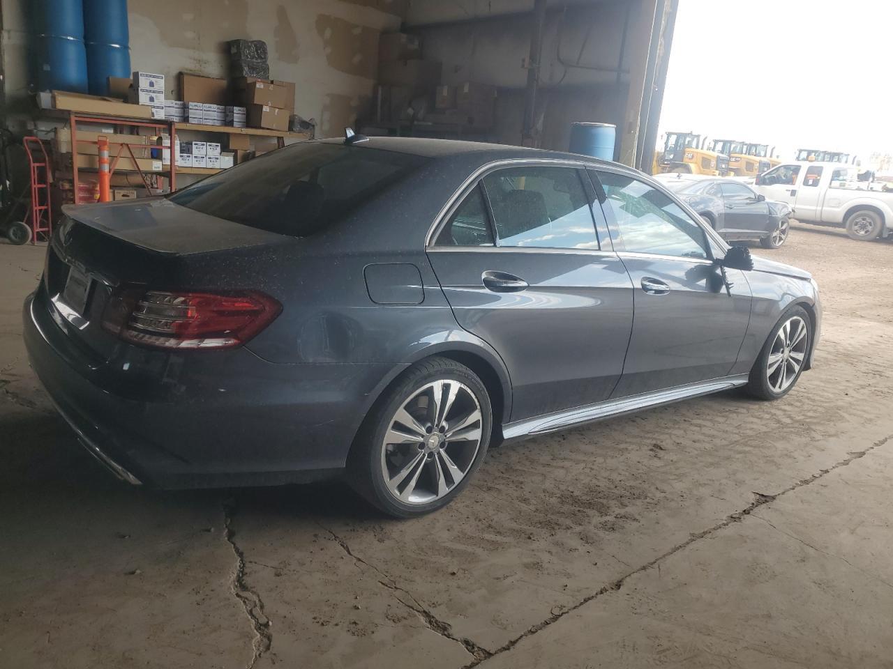 2016 MERCEDES-BENZ E-Class