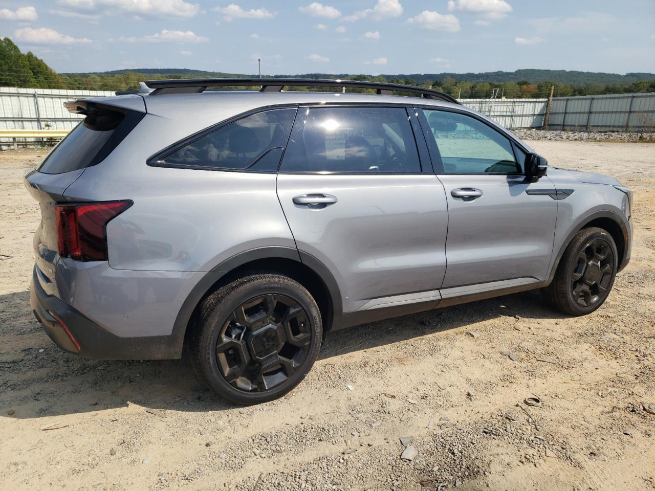 2025 KIA SORENTO