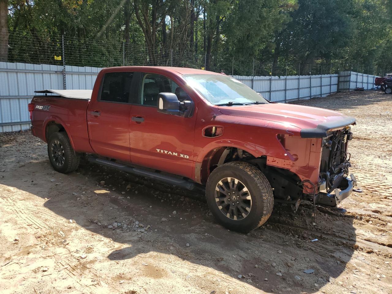 2017 NISSAN Titan