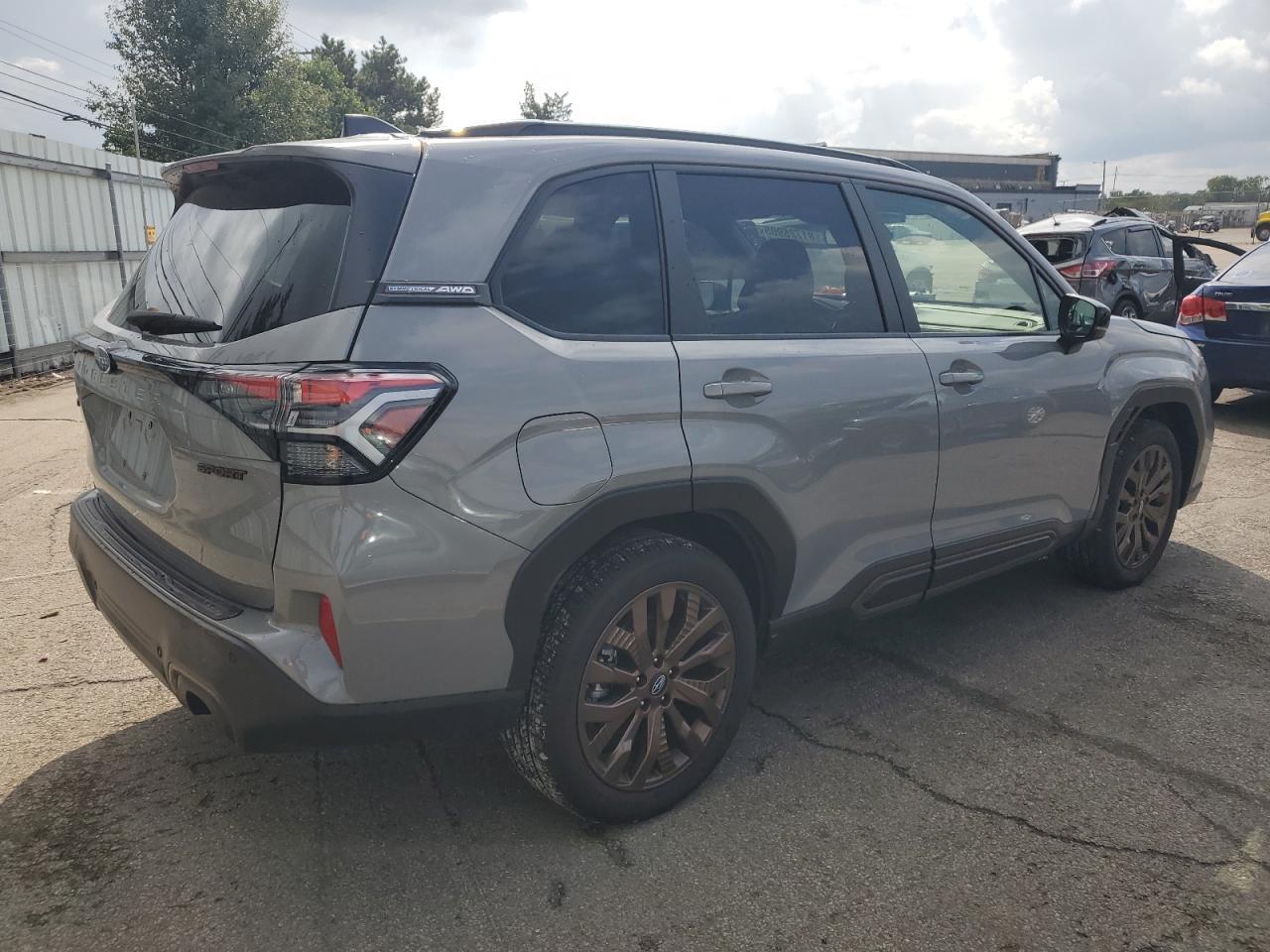 2025 SUBARU FORESTER