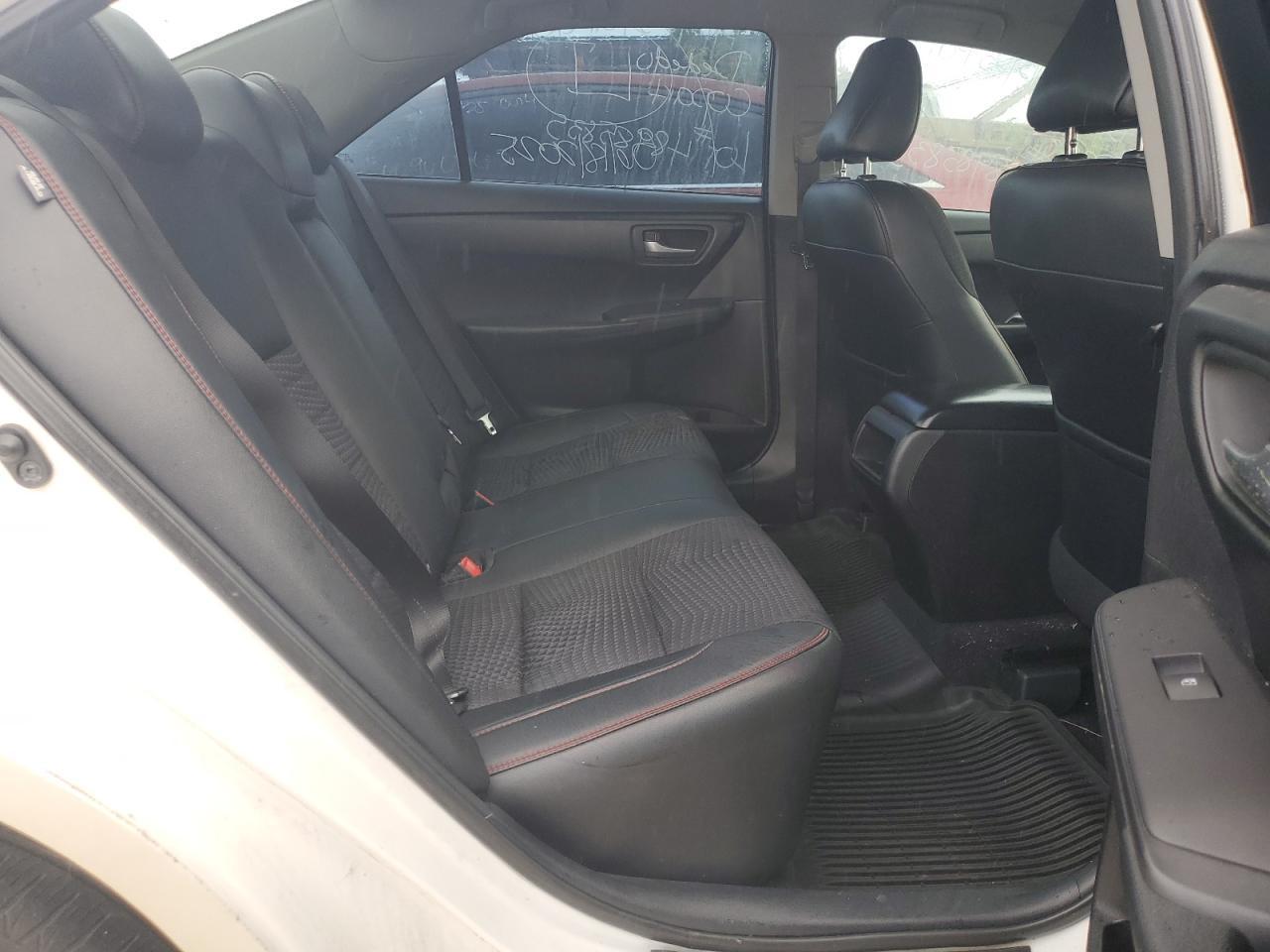 2015 TOYOTA CAMRY