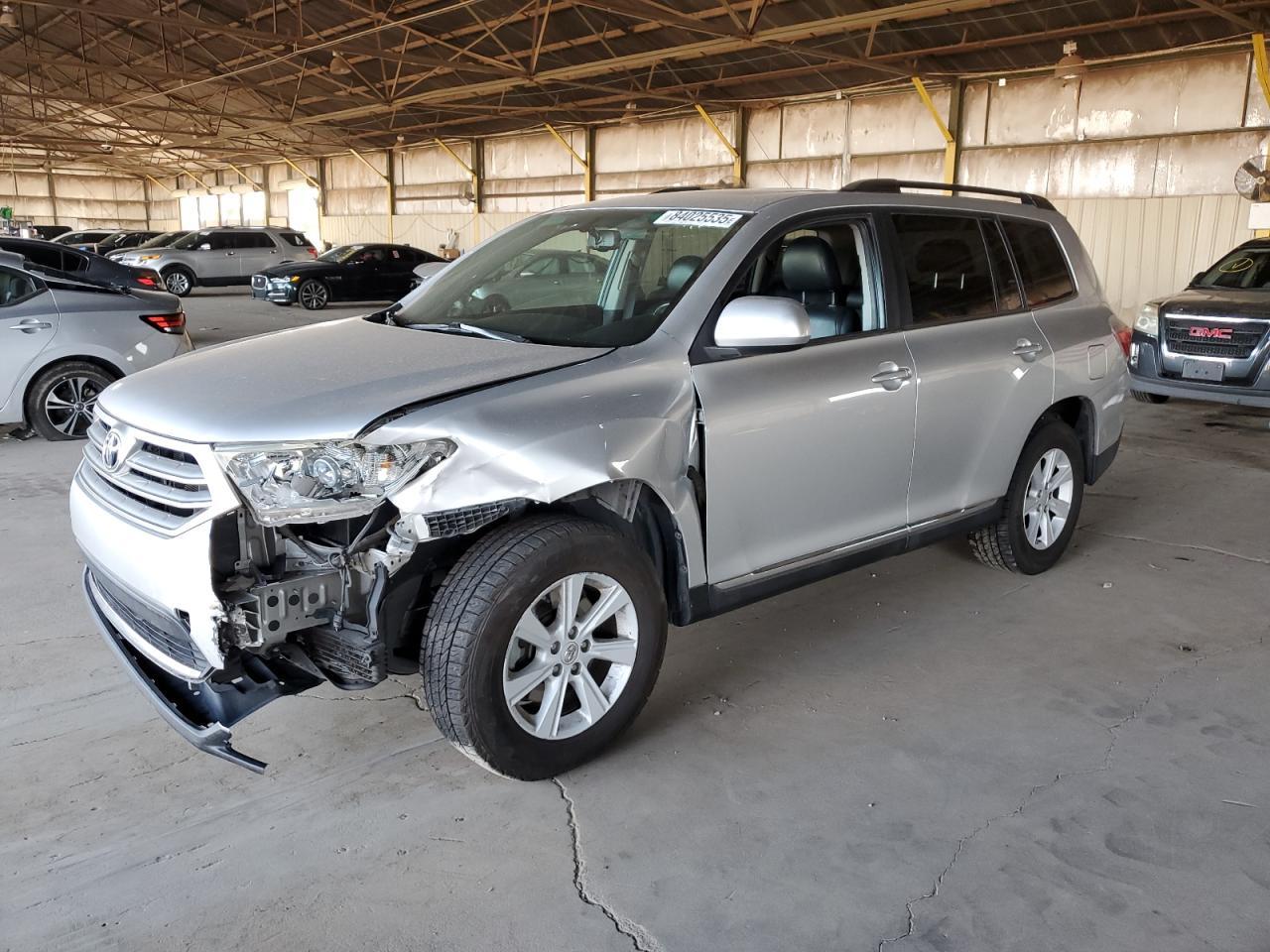 2013 TOYOTA HIGHLANDER