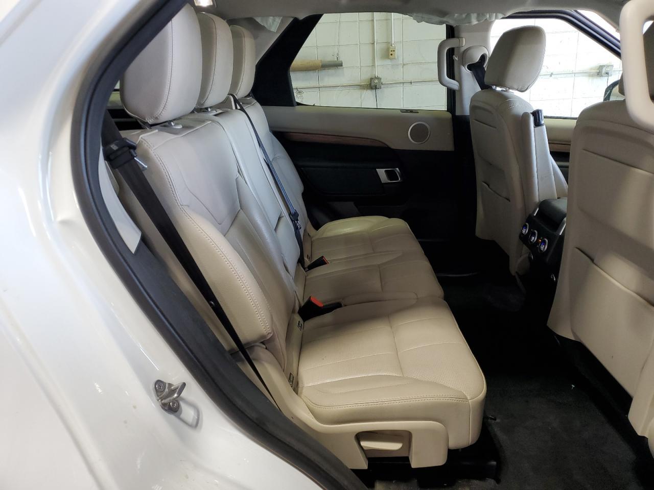2017 LAND ROVER Discovery