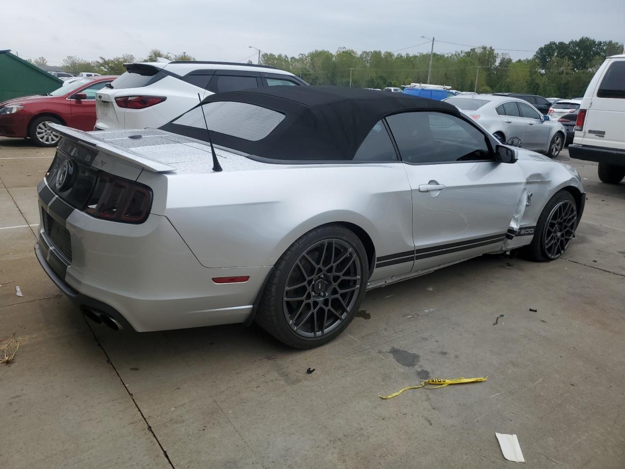 2013 FORD MUSTANG