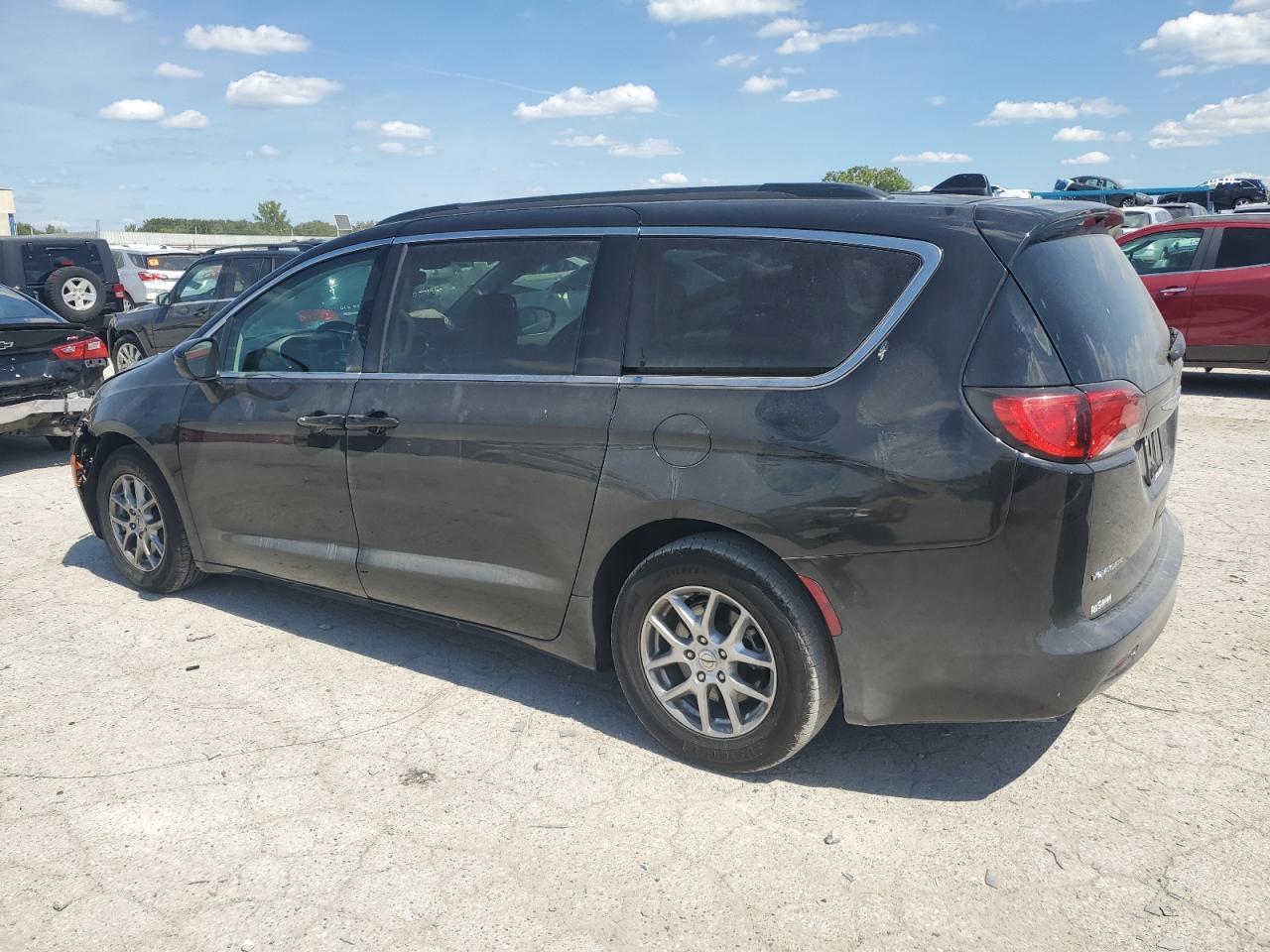 2021 CHRYSLER Voyager