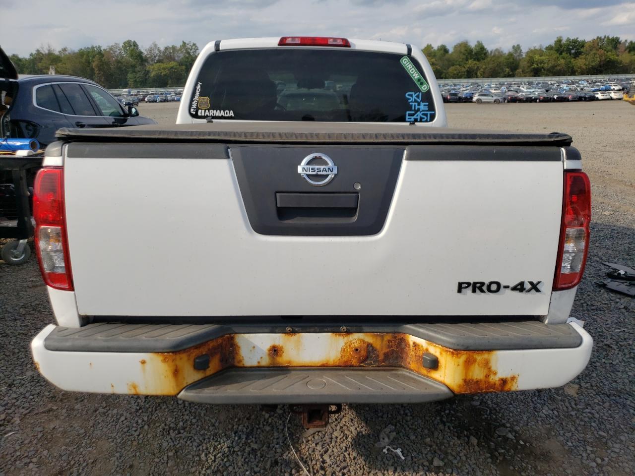 2012 NISSAN Frontier
