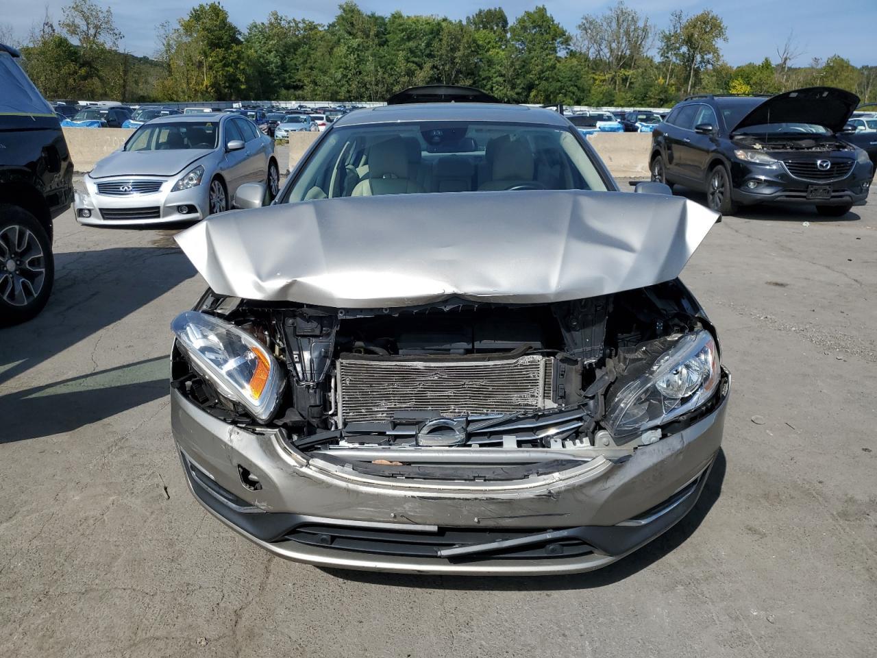 2014 VOLVO S60