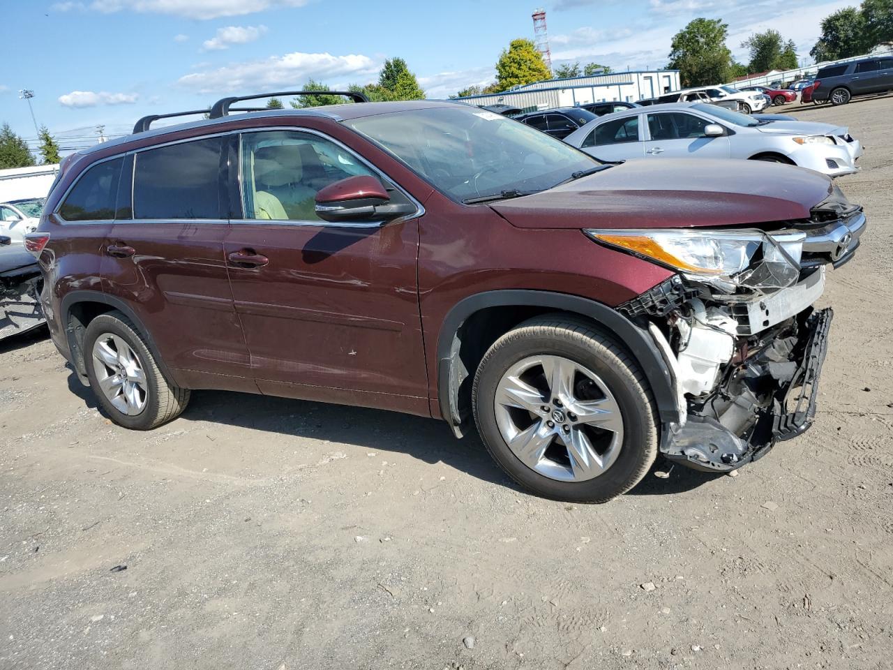 2016 TOYOTA HIGHLANDER