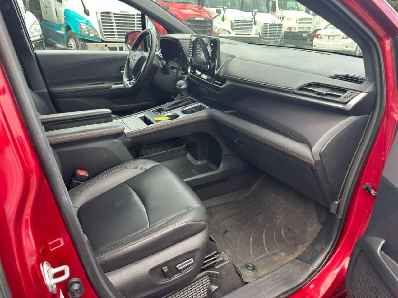 2022 TOYOTA SIENNA
