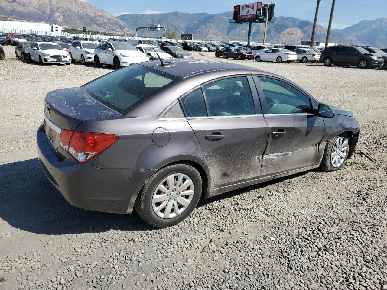 2011 CHEVROLET CRUZE